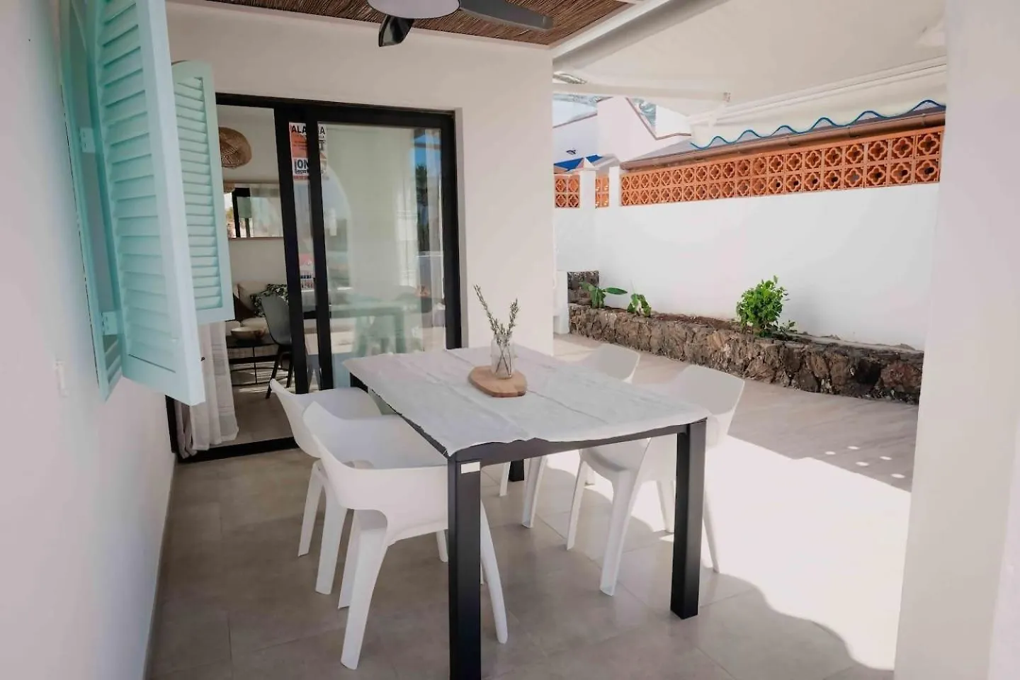 Villa Aloha Jacuzzi Y Vistas Al Mar Corralejo 0*,